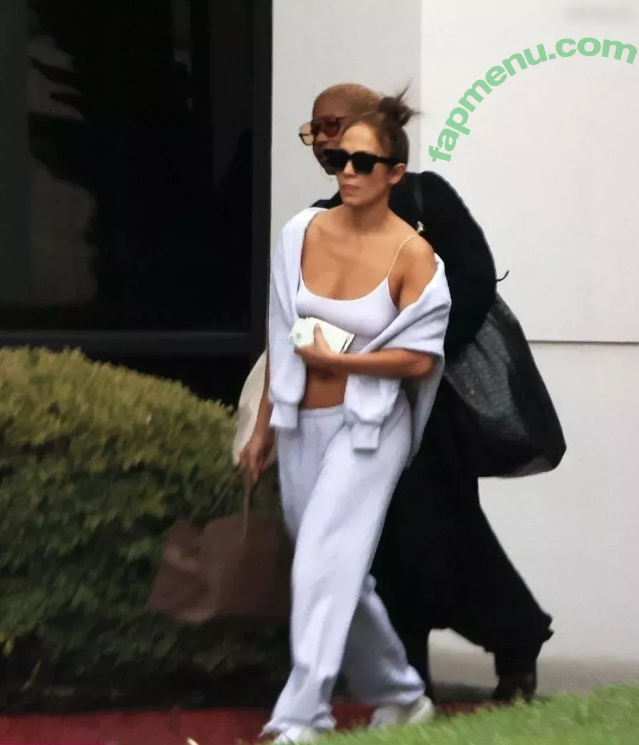 Jennifer Lopez nude photo #3666 (JLo / jenniferlopez)