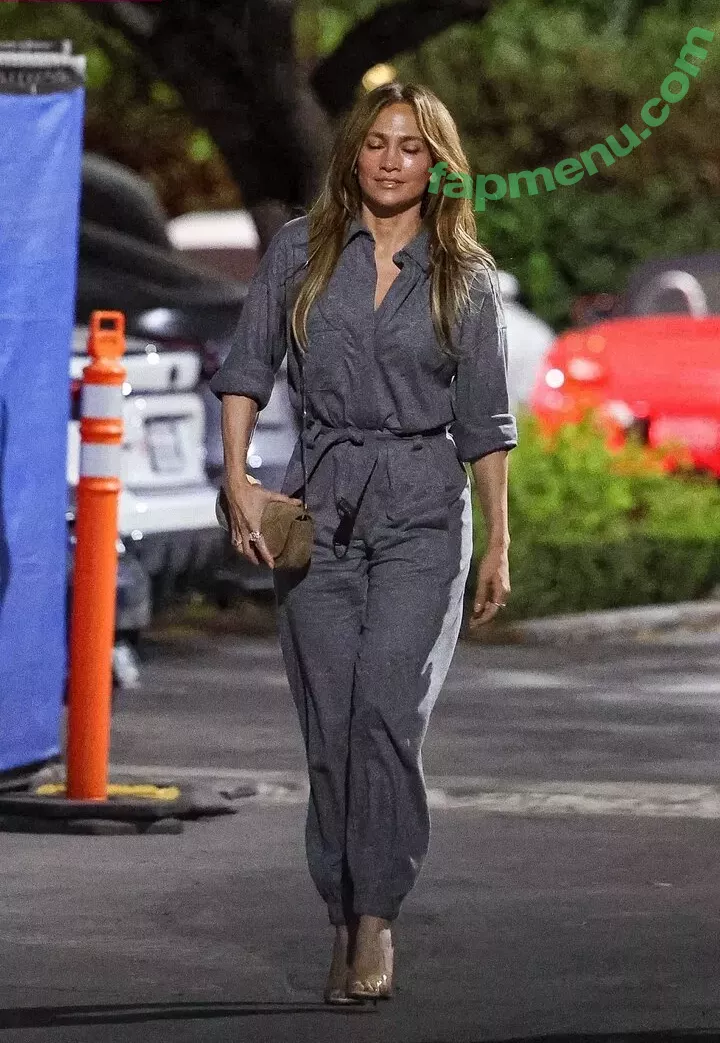 Jennifer Lopez nude photo #3714 (JLo / jenniferlopez)
