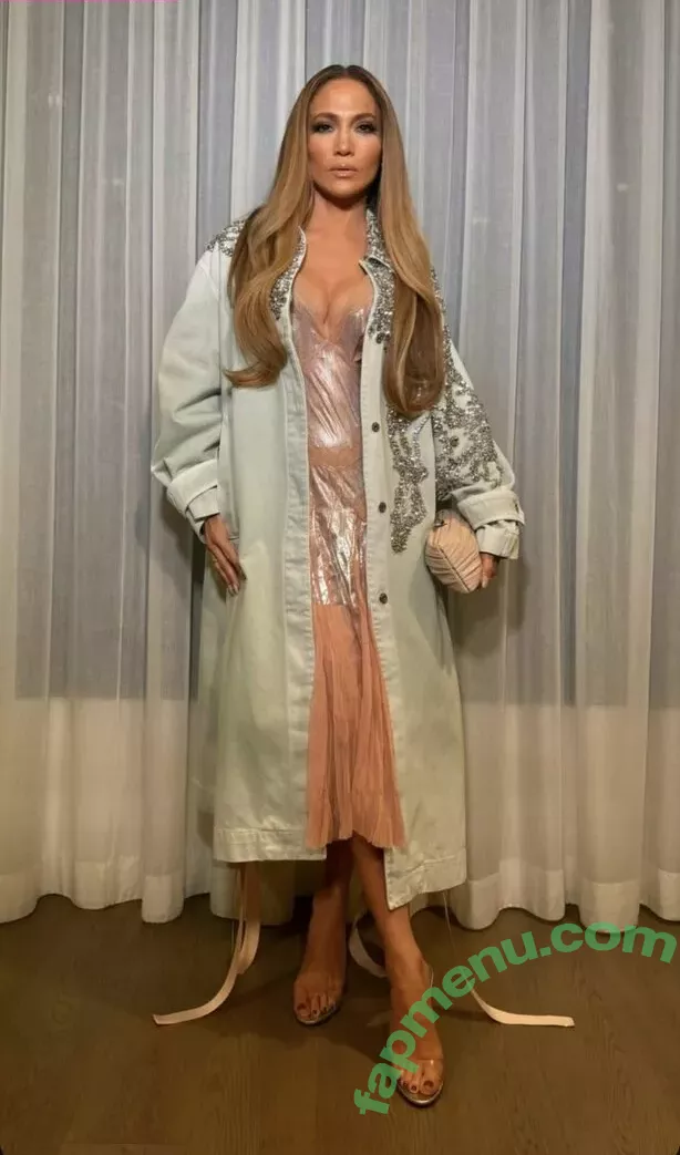 Jennifer Lopez nude photo #3762 (JLo / jenniferlopez)