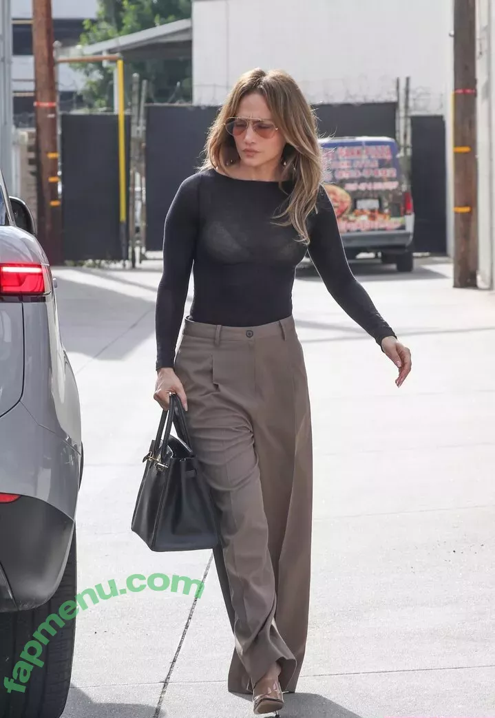 Jennifer Lopez nude photo #3780 (JLo / jenniferlopez)