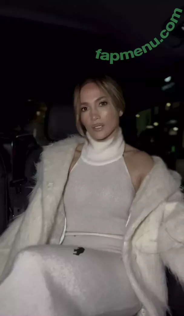 Jennifer Lopez nude photo #3798 (JLo / jenniferlopez)