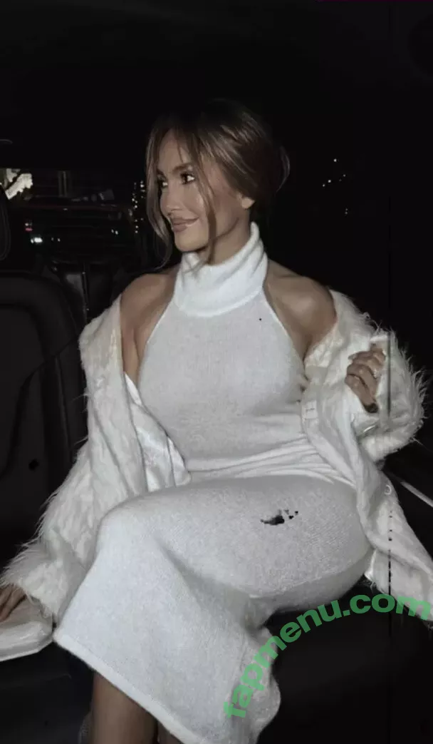 Jennifer Lopez nude photo #3799 (JLo / jenniferlopez)