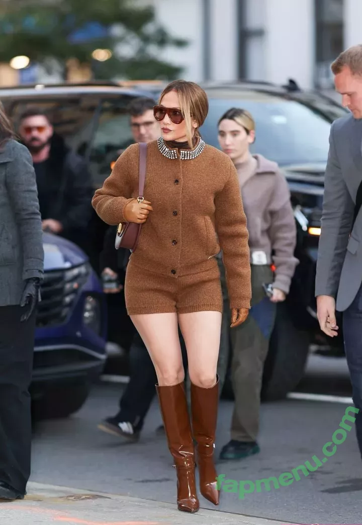 Jennifer Lopez nude photo #3806 (JLo / jenniferlopez)