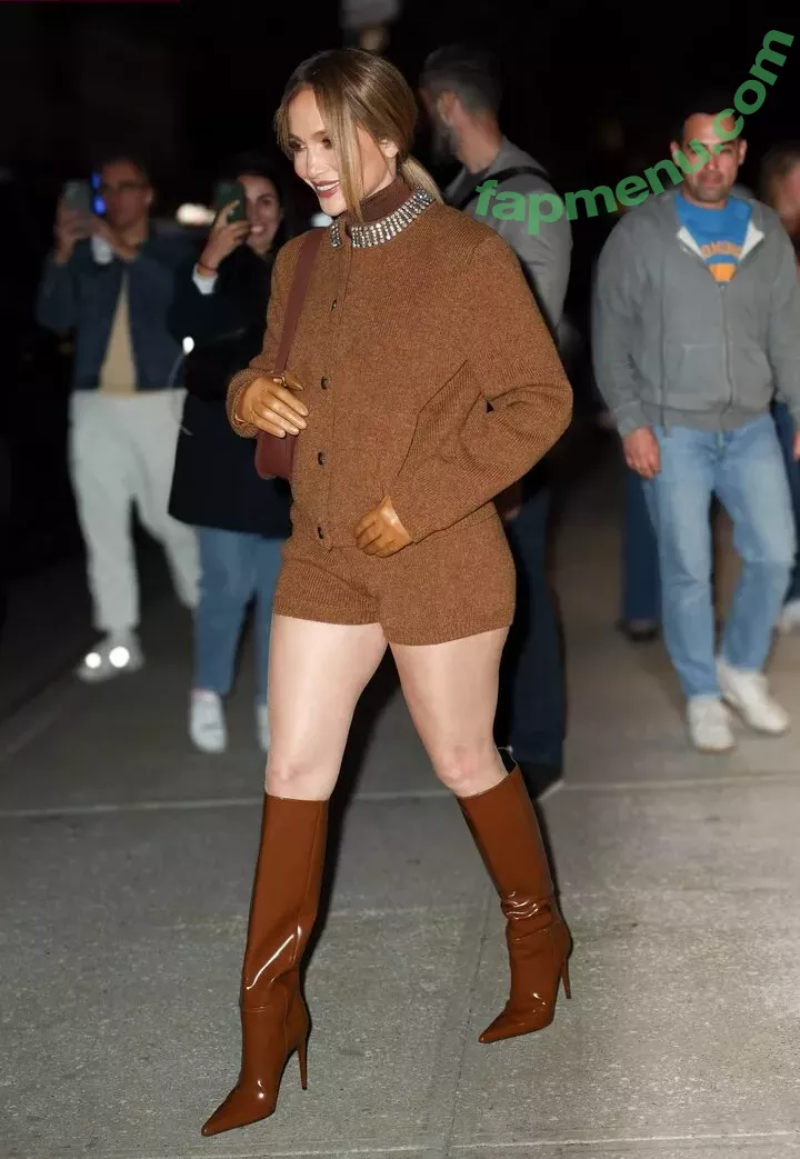 Jennifer Lopez nude photo #3817 (JLo / jenniferlopez)