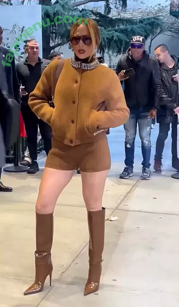 Jennifer Lopez nude photo #3825 (JLo / jenniferlopez)