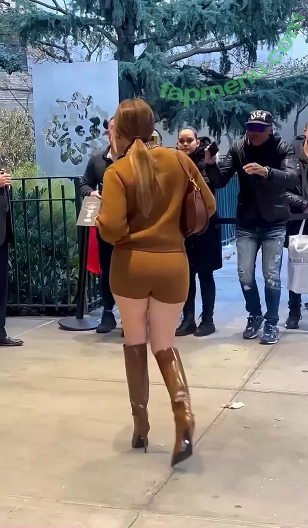 Jennifer Lopez nude photo #3831 (JLo / jenniferlopez)