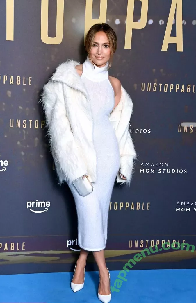 Jennifer Lopez nude photo #3843 (JLo / jenniferlopez)