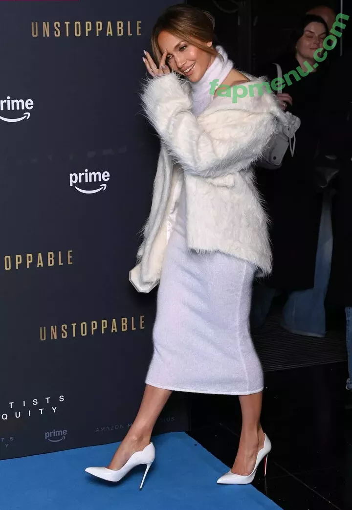 Jennifer Lopez nude photo #3846 (JLo / jenniferlopez)