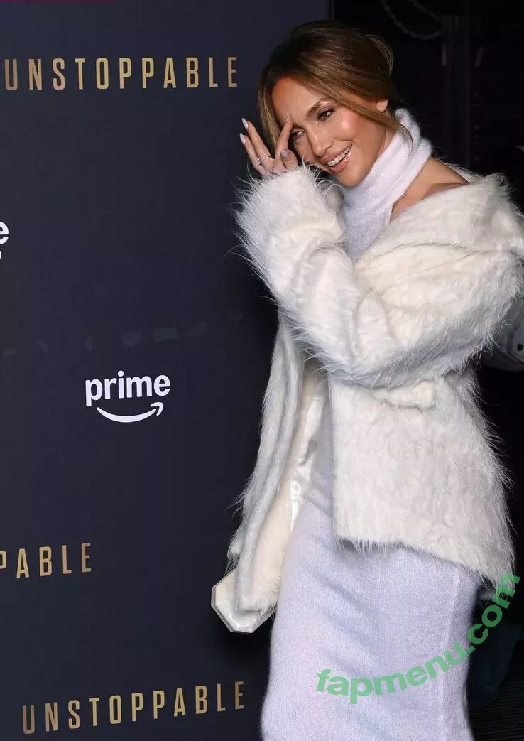 Jennifer Lopez nude photo #3878 (JLo / jenniferlopez)