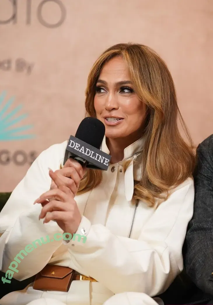 Jennifer Lopez nude photo #4350 (JLo / jenniferlopez)