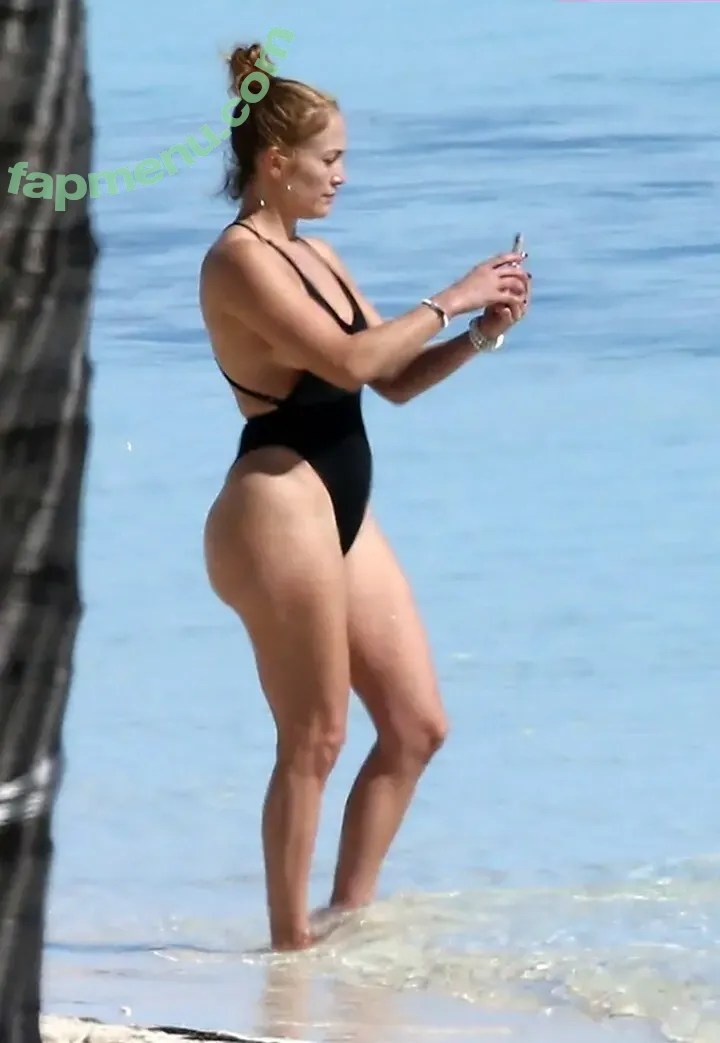 Jennifer Lopez nude photo #4448 (JLo / jenniferlopez)
