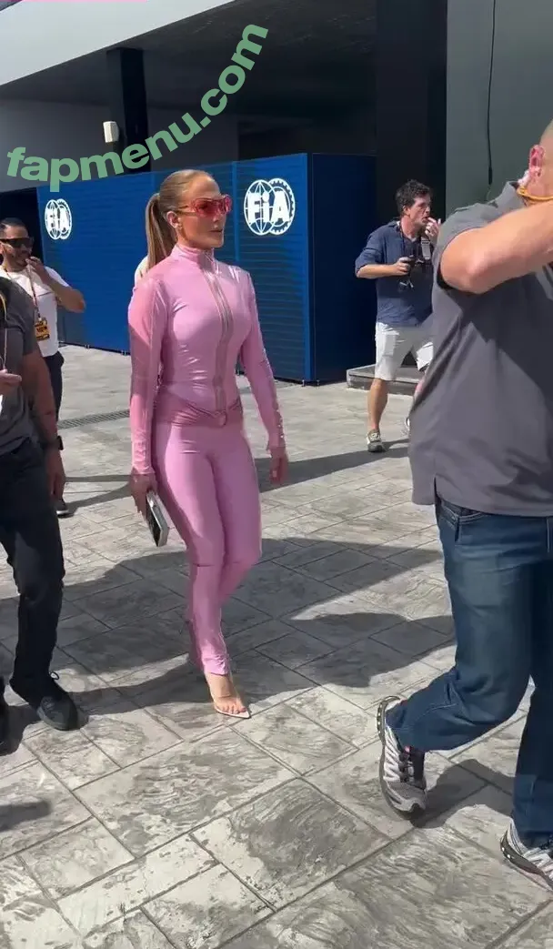 Jennifer Lopez nude photo #4565 (JLo / jenniferlopez)