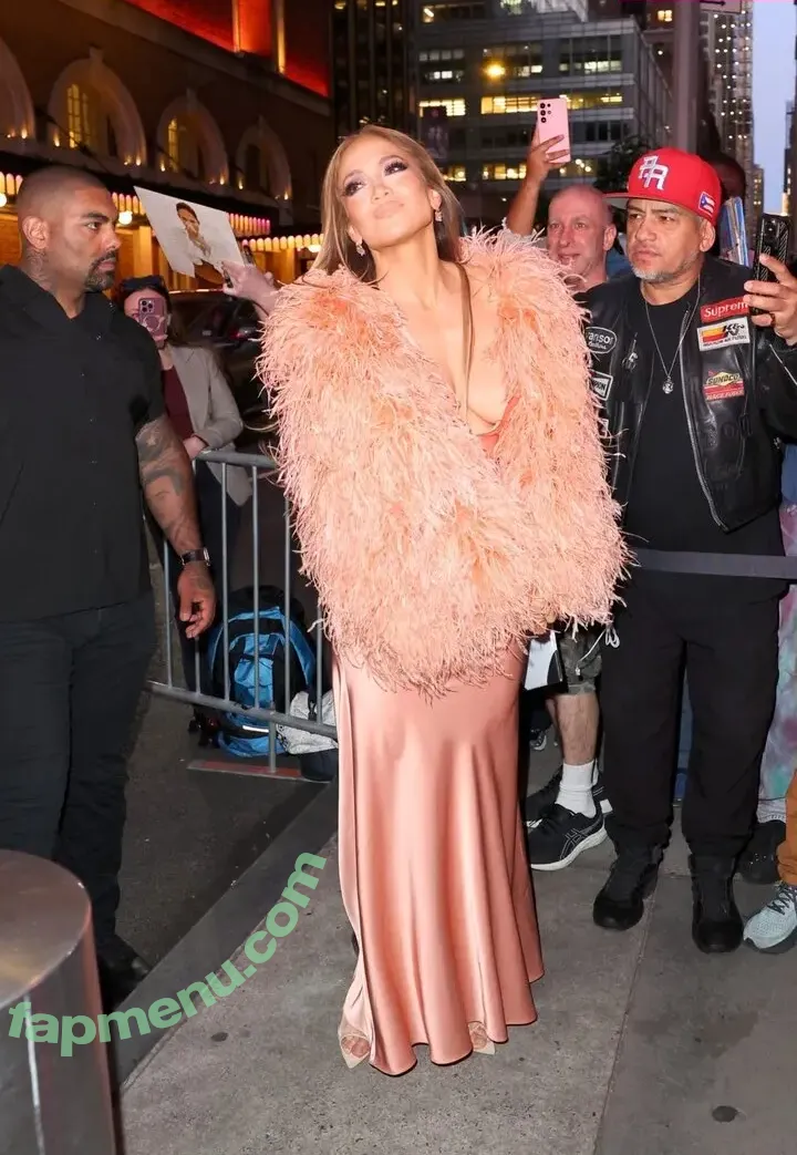 Jennifer Lopez nude photo #4610 (JLo / jenniferlopez)