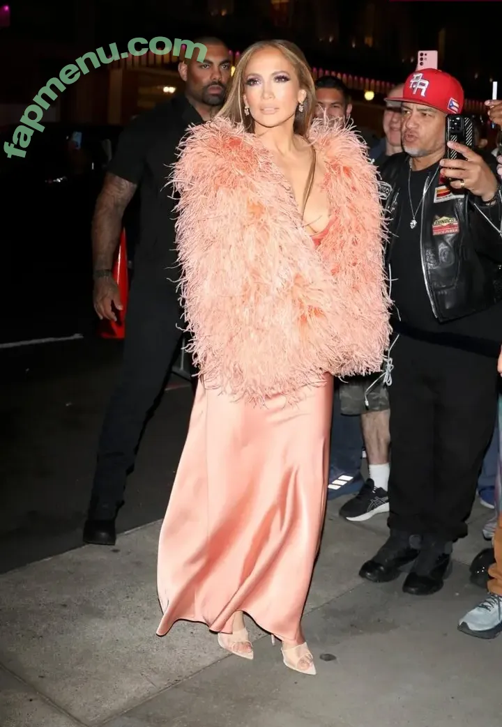 Jennifer Lopez nude photo #4618 (JLo / jenniferlopez)