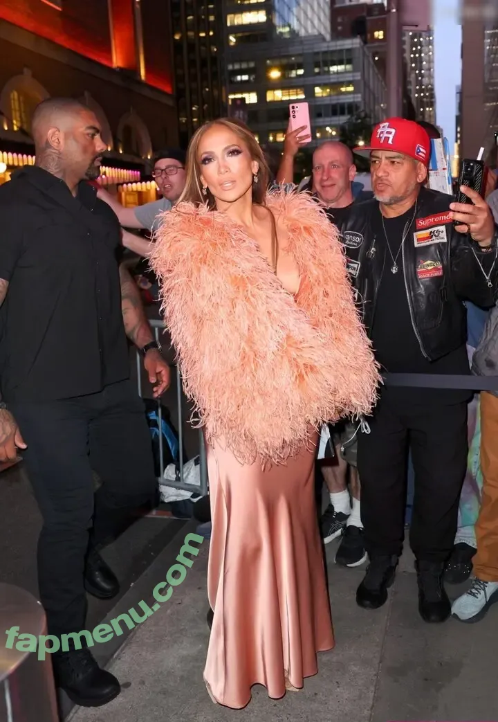 Jennifer Lopez nude photo #4627 (JLo / jenniferlopez)