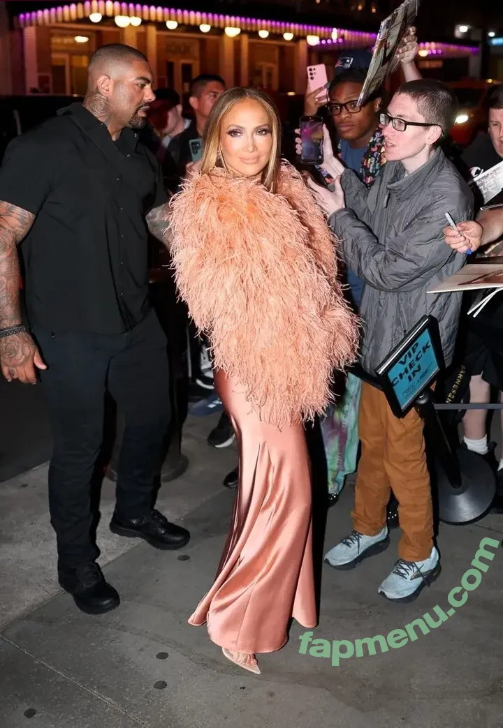 Jennifer Lopez nude photo #4628 (JLo / jenniferlopez)