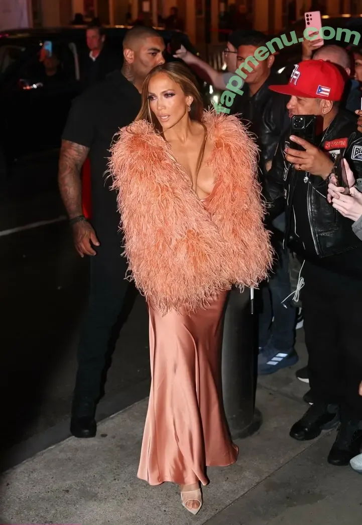 Jennifer Lopez nude photo #4632 (JLo / jenniferlopez)