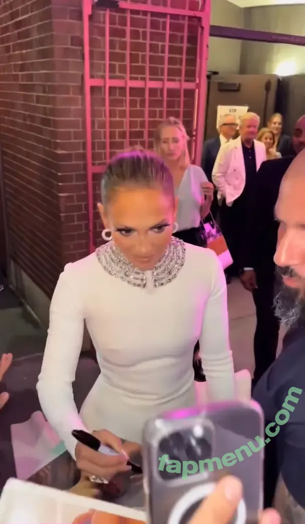 Jennifer Lopez nude photo #4641 (JLo / jenniferlopez)