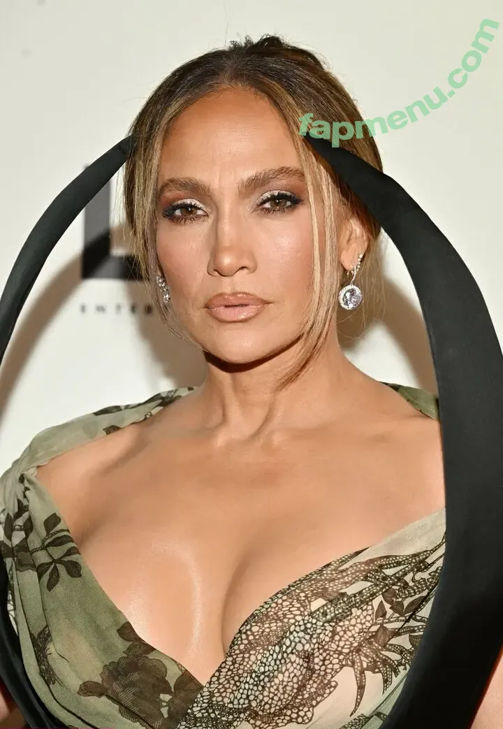 Jennifer Lopez nude photo #4990 (JLo / jenniferlopez)