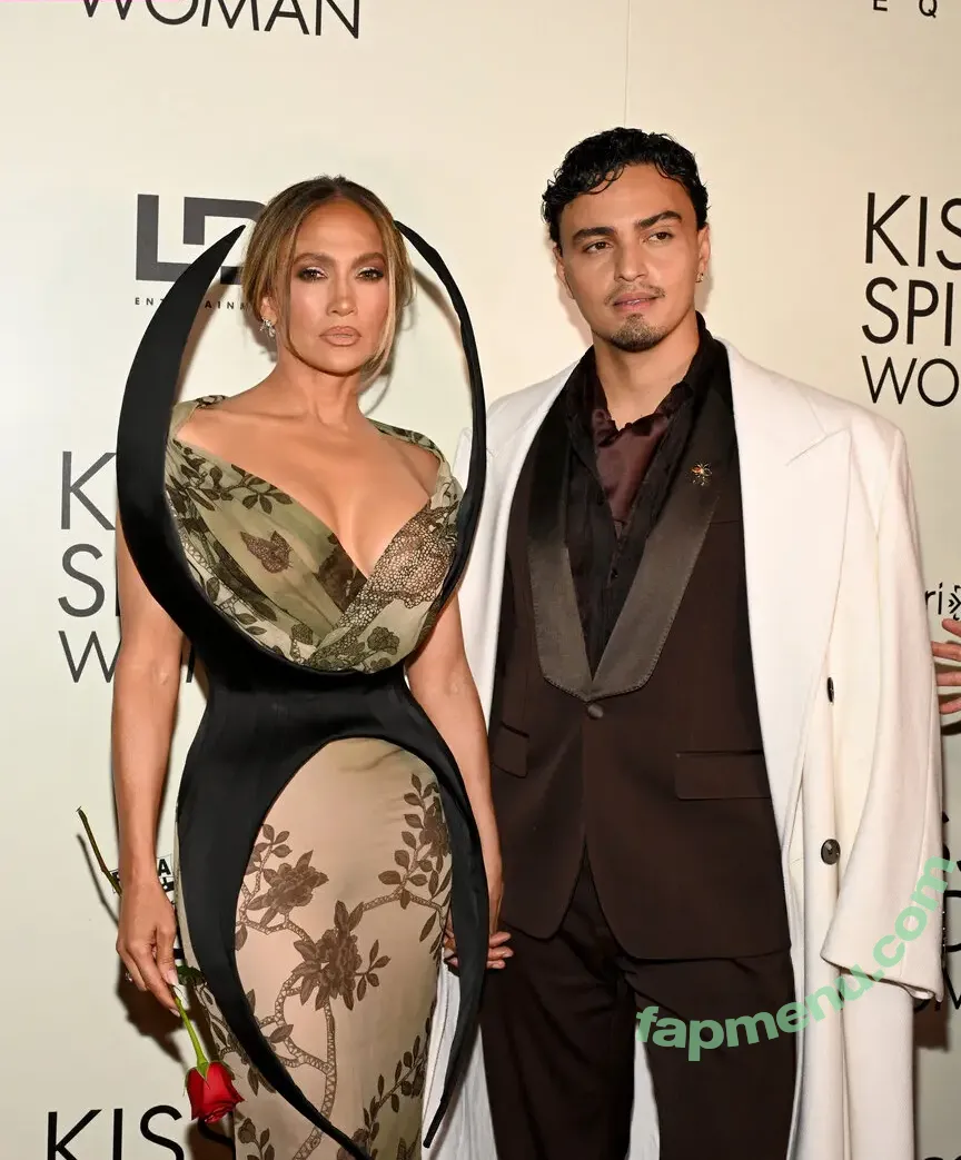 Jennifer Lopez nude photo #5008 (JLo / jenniferlopez)