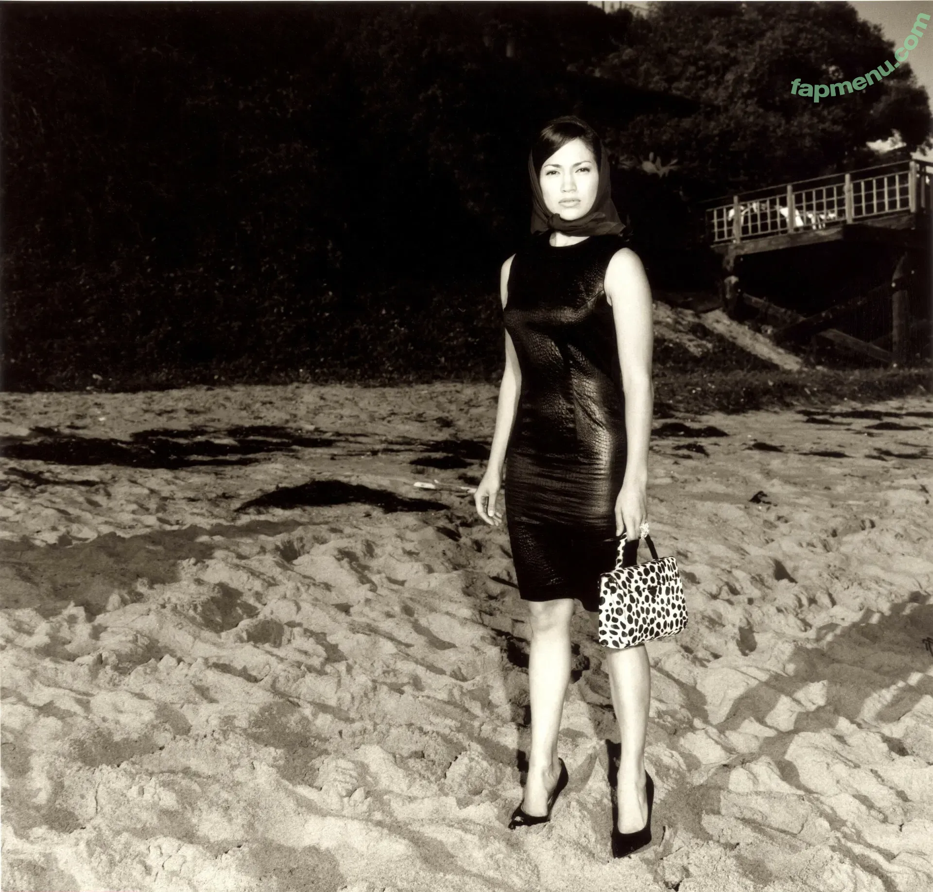 Jennifer Lopez nude photo #5012 (JLo / jenniferlopez)