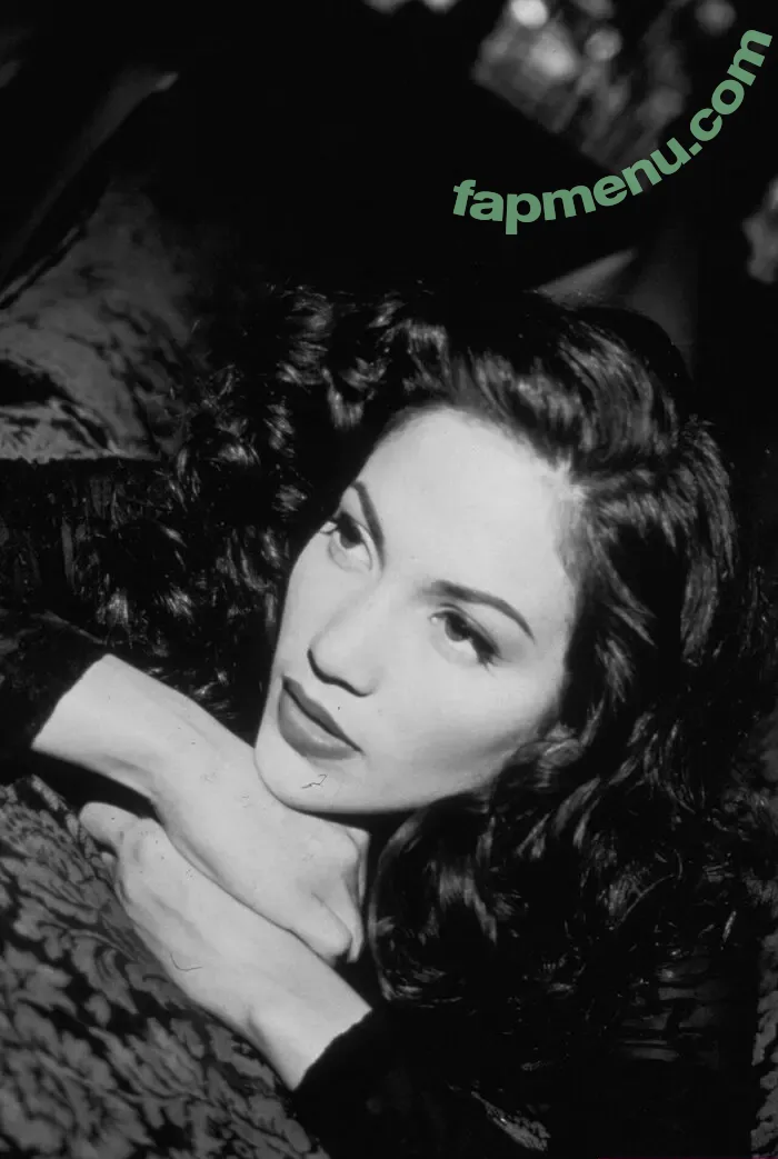 Jennifer Lopez nude photo #5035 (JLo / jenniferlopez)