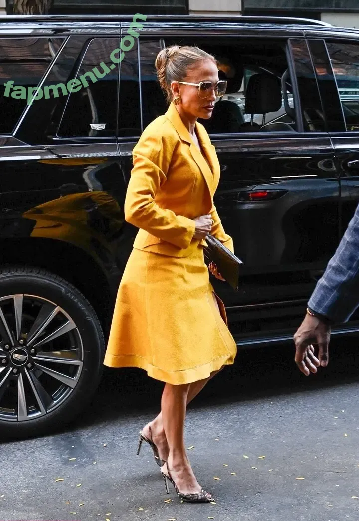 Jennifer Lopez nude photo #5069 (JLo / jenniferlopez)