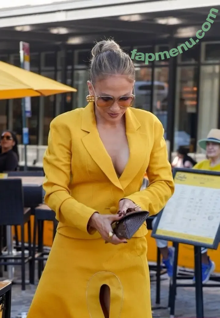 Jennifer Lopez nude photo #5070 (JLo / jenniferlopez)