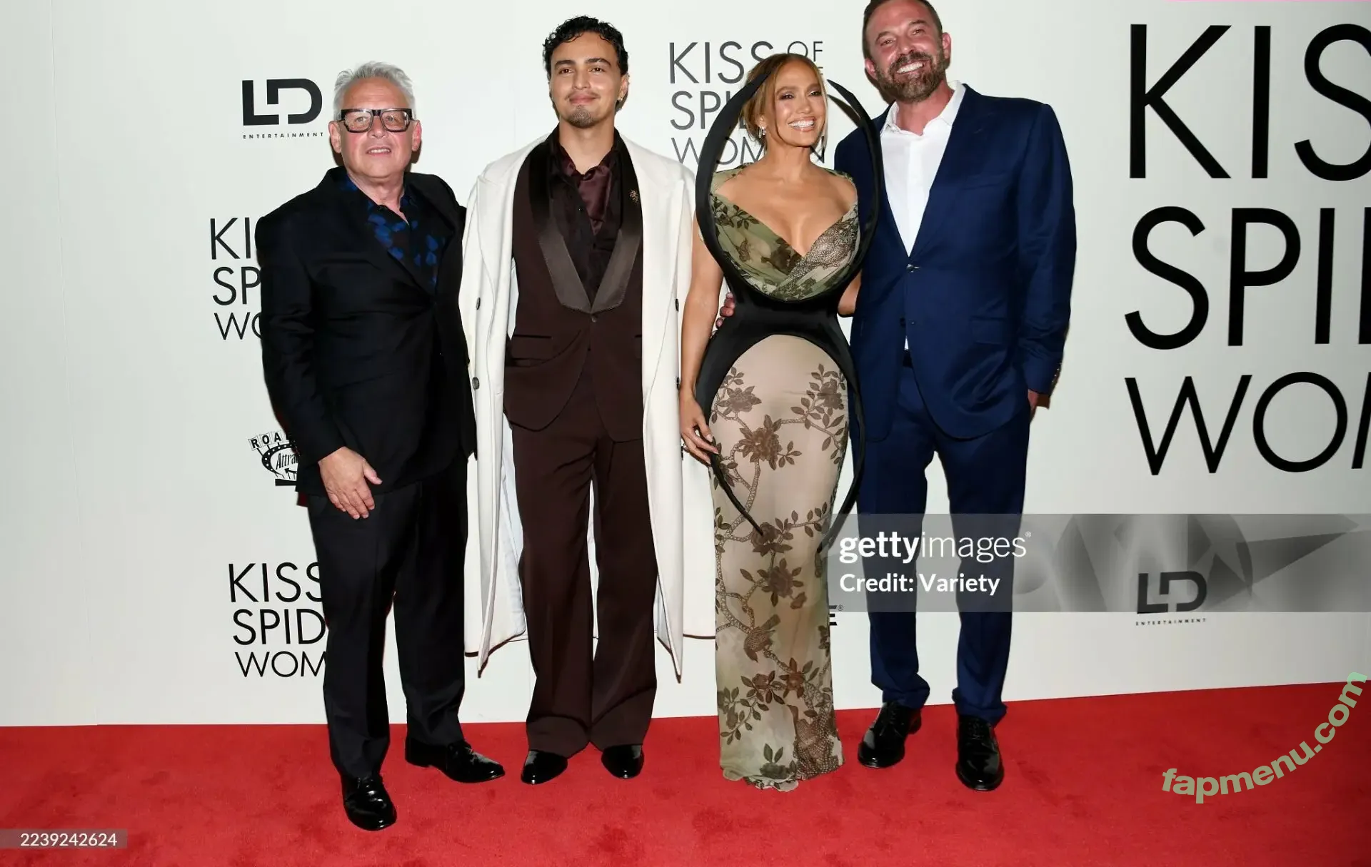 Jennifer Lopez nude photo #5088 (JLo / jenniferlopez)