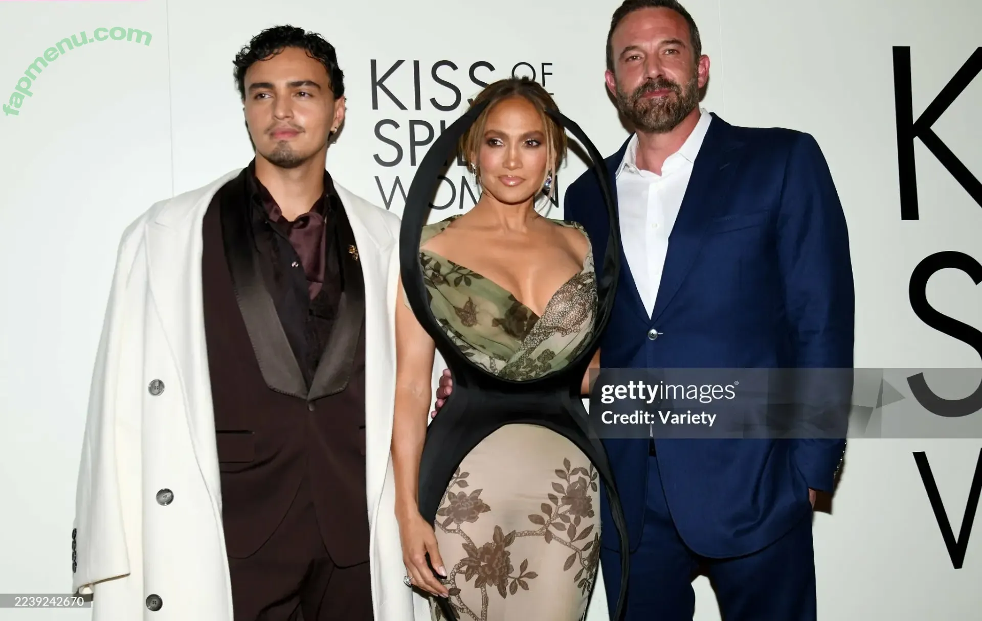 Jennifer Lopez nude photo #5089 (JLo / jenniferlopez)