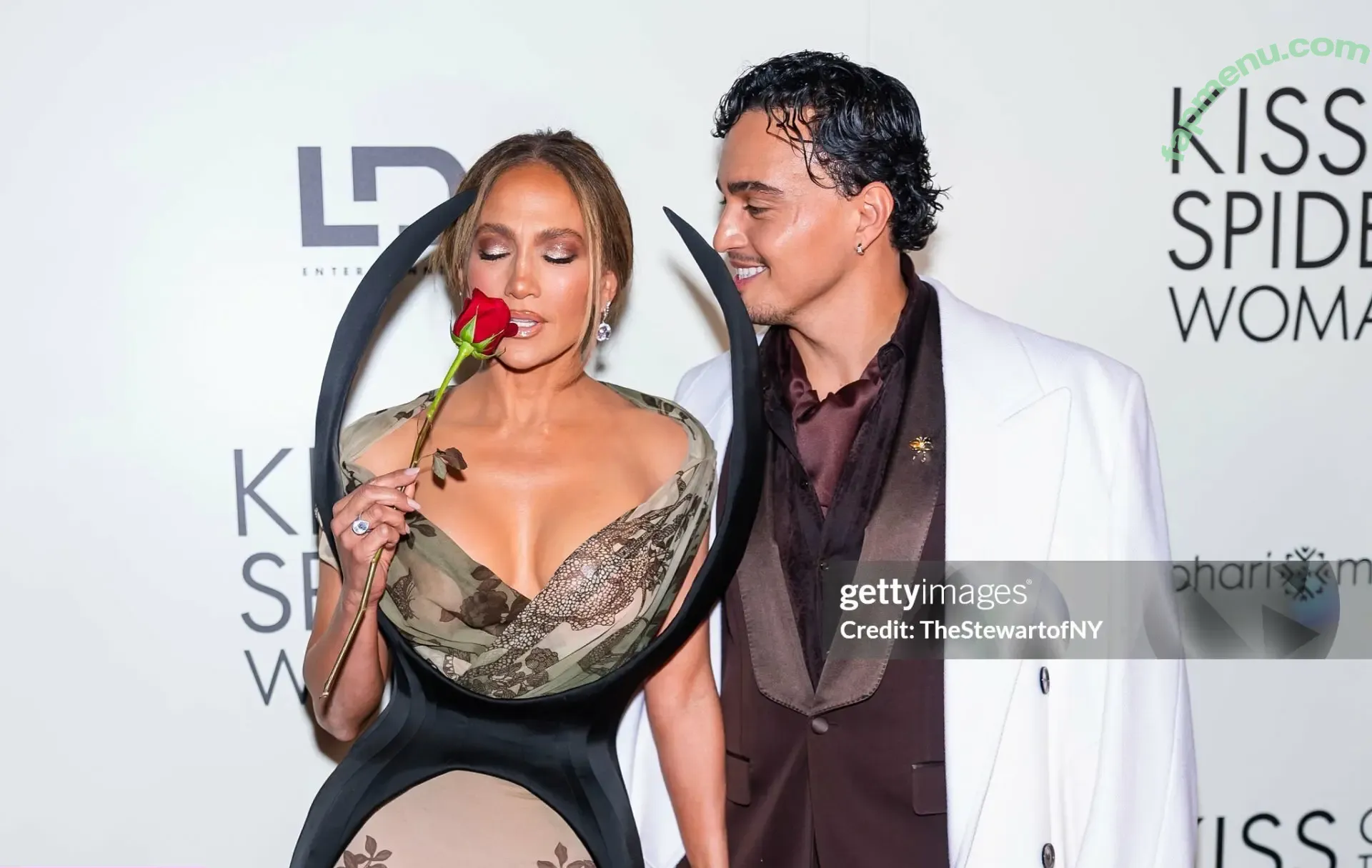 Jennifer Lopez nude photo #5114 (JLo / jenniferlopez)