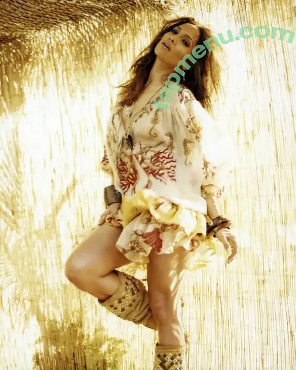 Jennifer Lopez nude photo #5207 (JLo / _jeenni2 / jennifer_jlo)