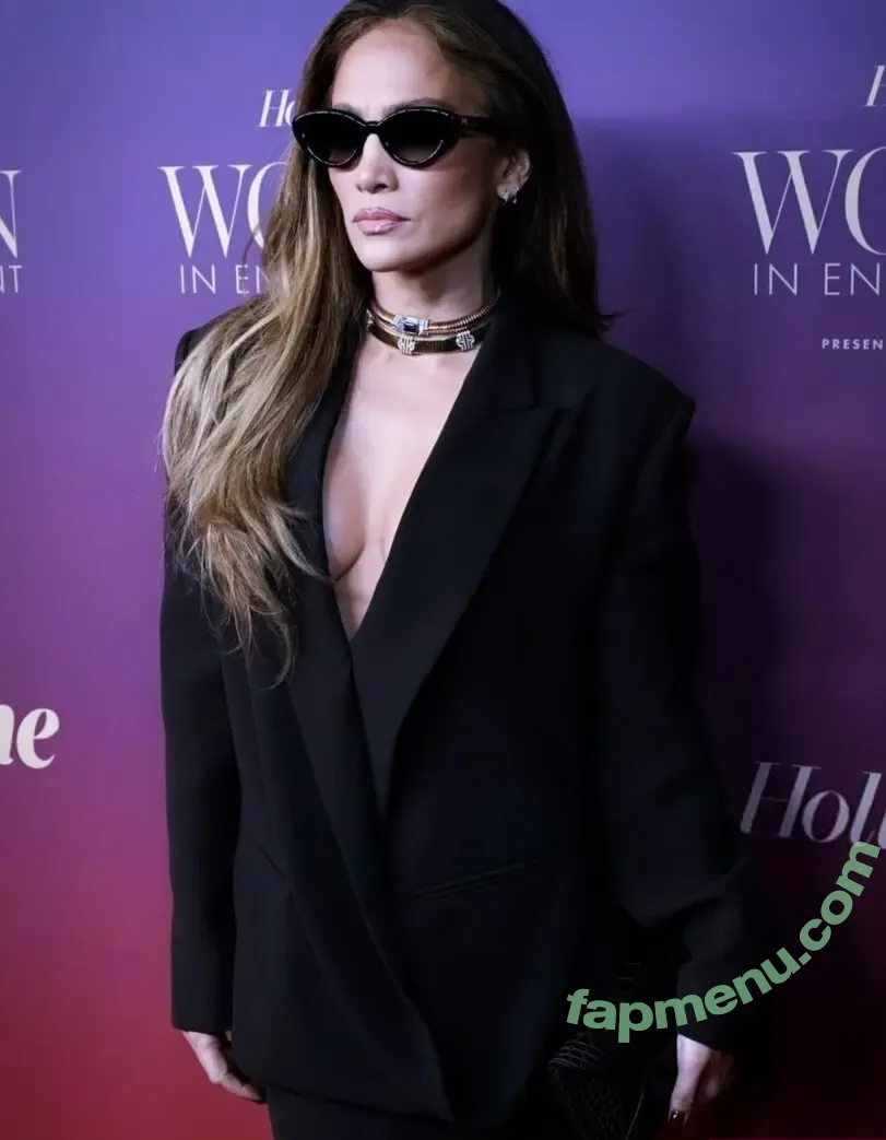 Jennifer Lopez nude photo #5267 (JLo / jennifer_jlo / jenniferlopez)
