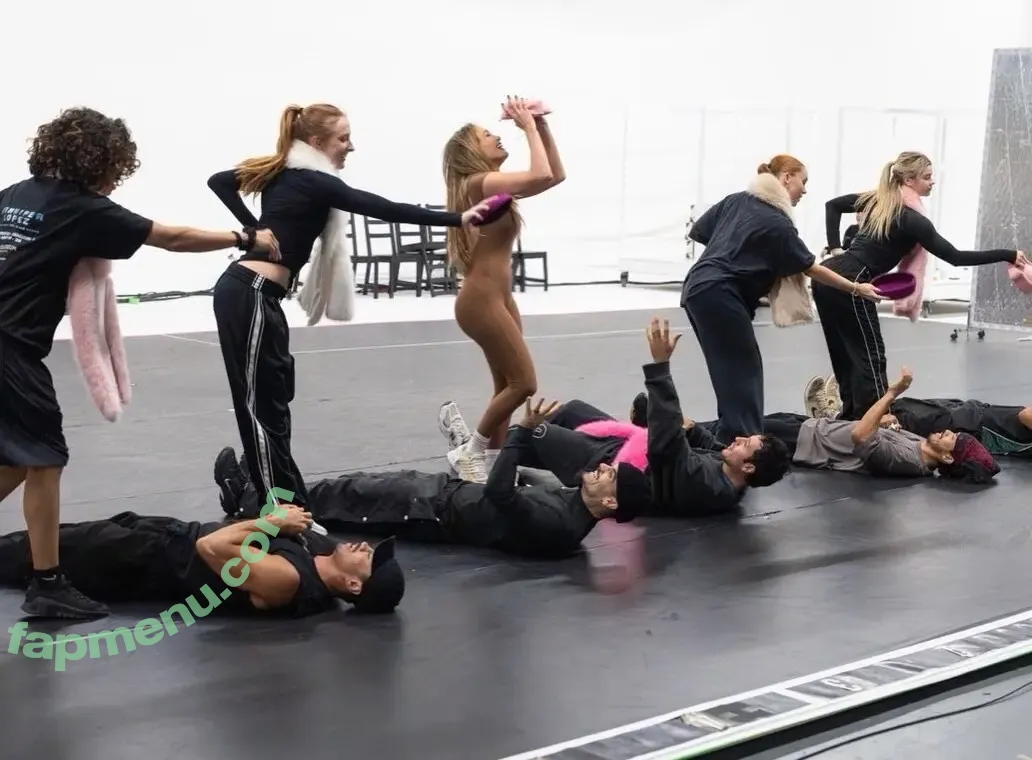 Jennifer Lopez nude photo #5289 (JLo / jennifer_jlo / jenniferlopez)