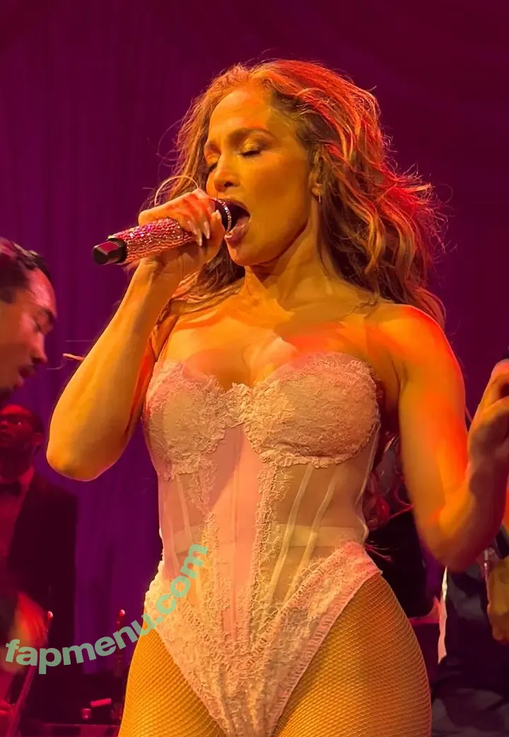 Jennifer Lopez nude photo #5426 (JLo / jennifer_jlo / jenniferlopez)