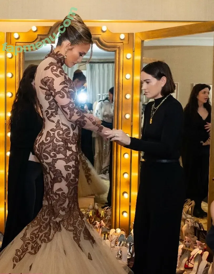 Jennifer Lopez nude photo #5443 (JLo / jennifer_jlo / jenniferlopez)