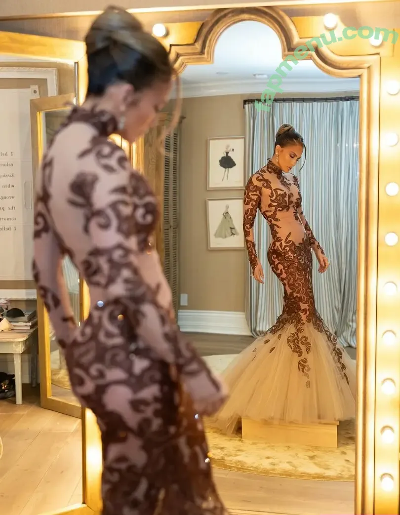 Jennifer Lopez nude photo #5446 (JLo / jennifer_jlo / jenniferlopez)