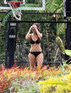 Jennifer Love Hewitt / jenniferlovehewitt nude photo #0043