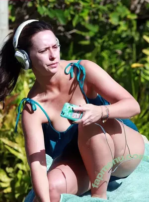 Jennifer Love Hewitt / jenniferlovehewitt nude photo #0064