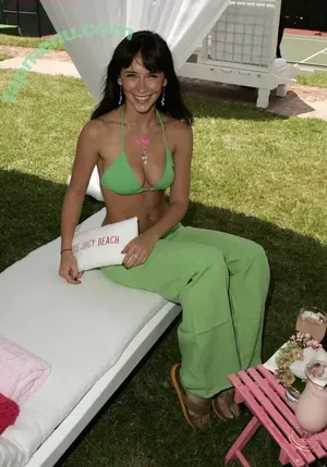 Jennifer Love Hewitt / jenniferlovehewitt nude photo #0282