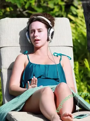 Jennifer Love Hewitt / jenniferlovehewitt nude photo #0431