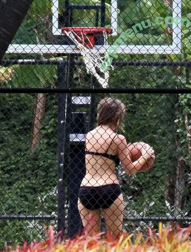 Jennifer Love Hewitt nude photo #0042 (jenniferlovehewitt)