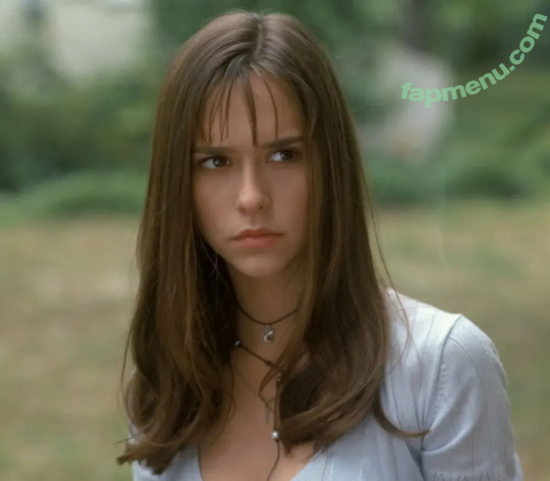 Jennifer Love Hewitt nude photo #0226 (jenniferlovehewitt)