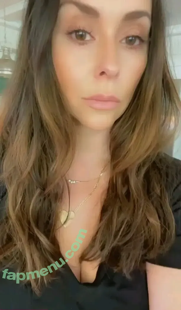 Jennifer Love Hewitt nude photo #0331 (jenniferlovehewitt)