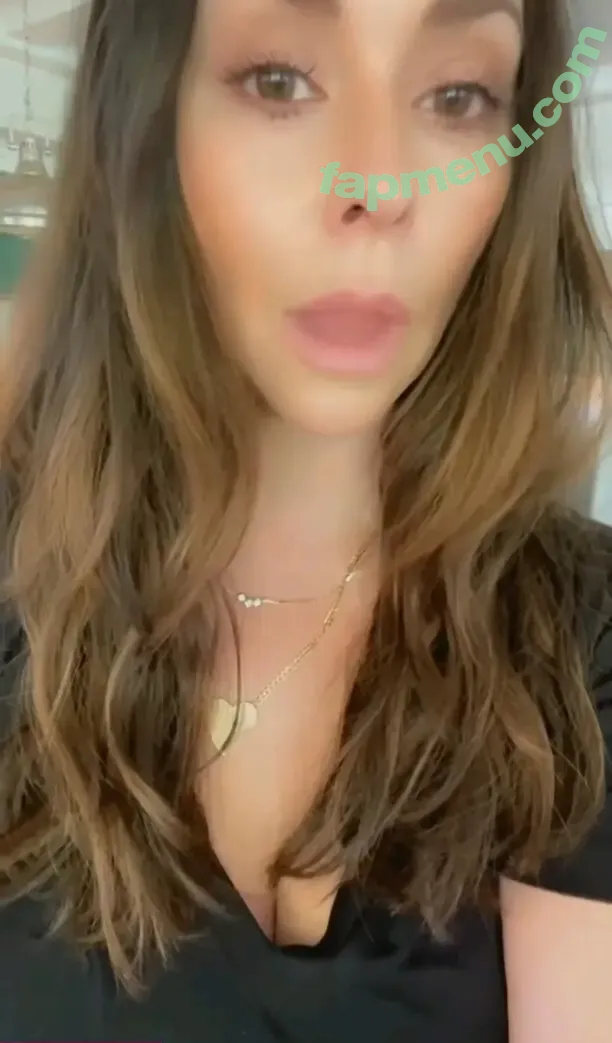 Jennifer Love Hewitt nude photo #0332 (jenniferlovehewitt)