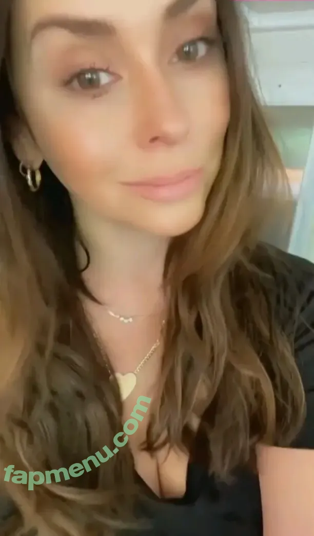 Jennifer Love Hewitt nude photo #0339 (jenniferlovehewitt)