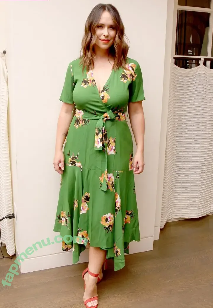 Jennifer Love Hewitt nude photo #0444 (jenniferlovehewitt)