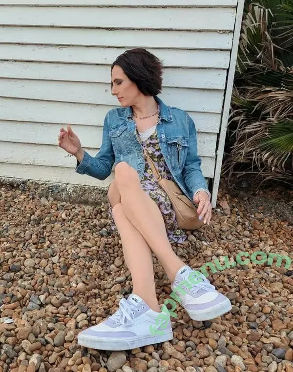 Jennifer Lunden nude photo #0054 (jennifer_lunden_trans / jenniferlunden)