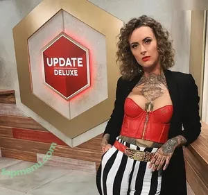 Jennifer Weist / JenniferWeist / yaenniverfromtheblock nude photo #0023