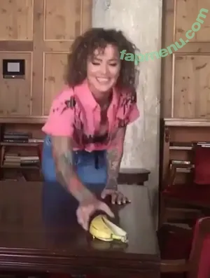 Jennifer Weist / JenniferWeist / yaenniverfromtheblock nude photo #0076